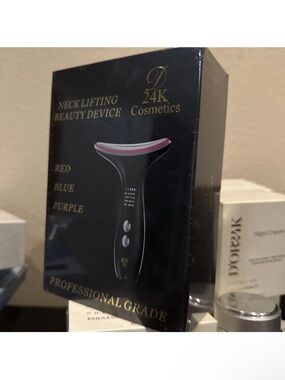 D24K Cosmetics Neck Lifting Beauty Device LED & EMS MSRP $3000 NIB Sealed